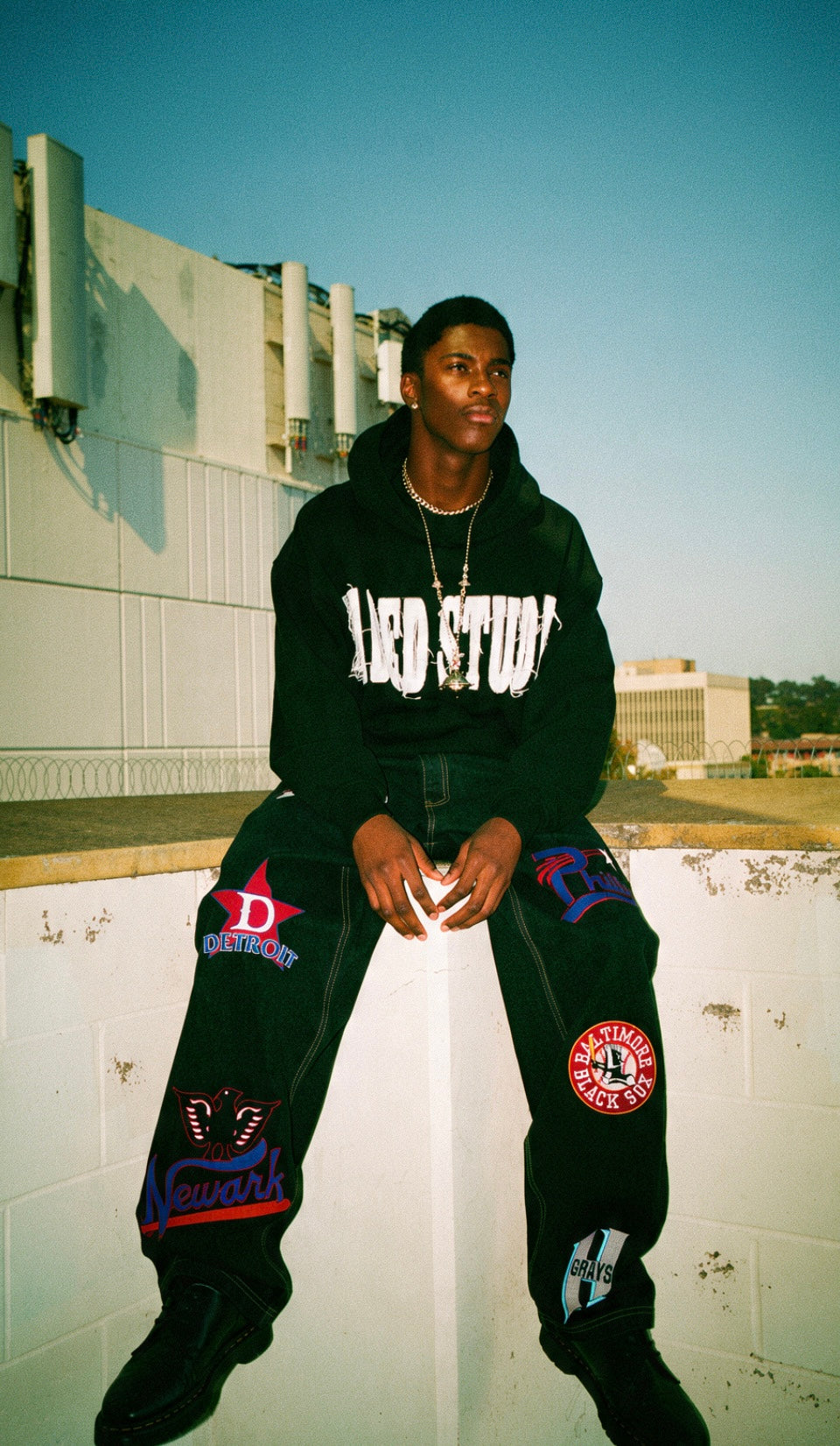 FADED STUDIO HOODIE